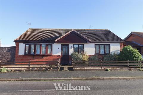 3 bed property, in Parklands, £189,995