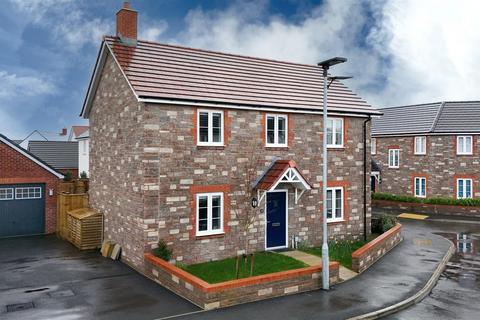 4 bed property, in Patt Drive, £399,950