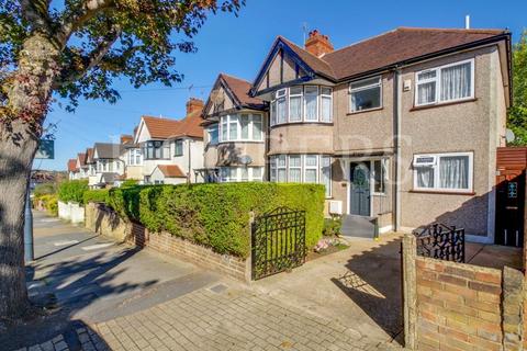 6 bed property, in Randall Avenue, £899,950