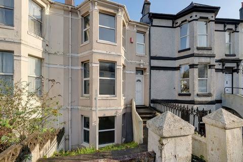 5 bed property, in Lisson Grove, £290,000