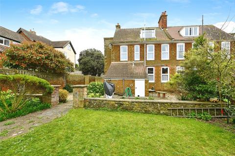 5 bed property, in Boston Square, £700,000