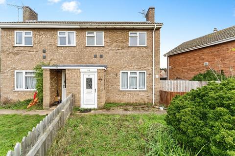 3 bed property, in Blackbird Road, £150,000