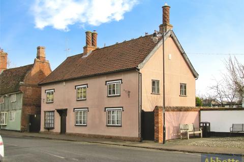 4 bed property, in High Street, £400,000