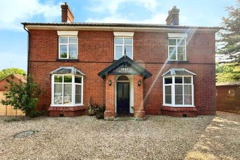 1 bed property, in Reepham Road, £85,000