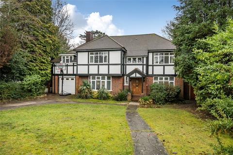 5 bed property, in Marlings Park Avenue, £1,900,000