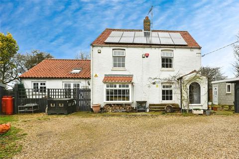 4 bed property, in Tuxhill Road, £350,000