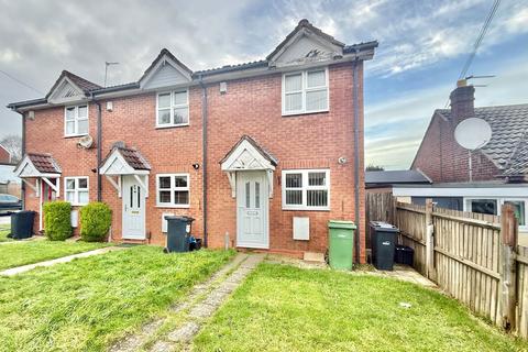 2 bed property, in Two Gates, £150,000
