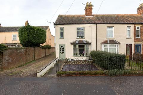 3 bed property, in Norwich Road, £350,000