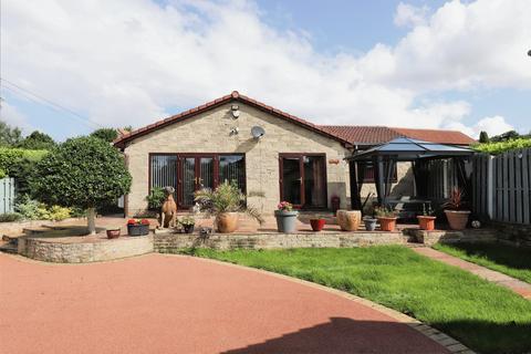 3 bed property, in Kye Lane, £475,000