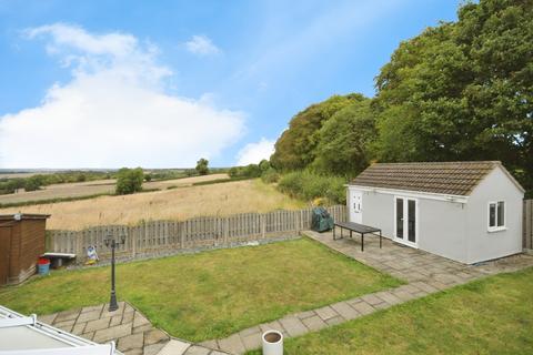 3 bed property, in Ruthyn Avenue, £325,000