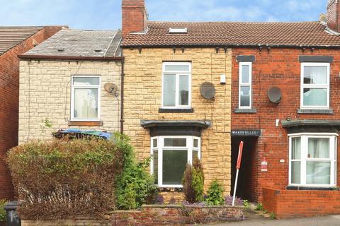 4 bed property, in Manor Lane, £160,000