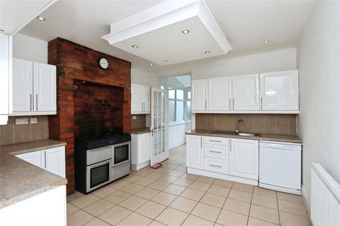 4 bed property, in Manor Lane, £145,000