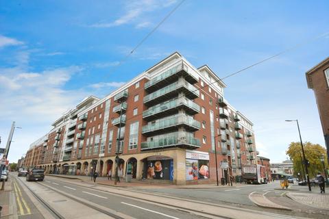 2 bed property, in Eldon Street, £170,000