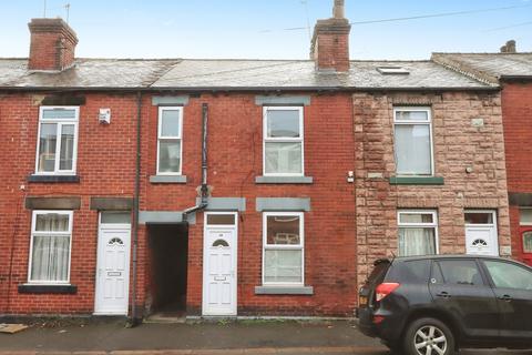 2 bed property, in Priestley Street, £160,000
