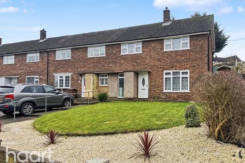 3 bed property, in Bligh Way, £325,000