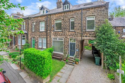 3 bed property, in Church View, £550,000