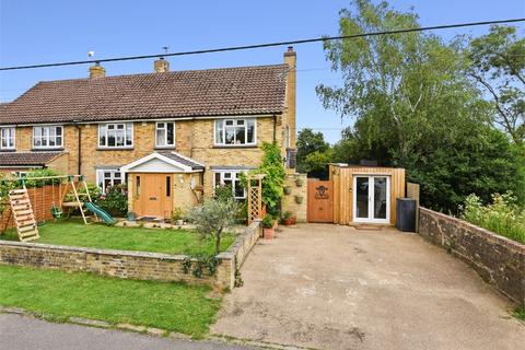 5 bed property, in Creighton Road, £550,000