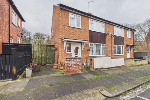 3 bed property, in Pendower Street, £100,000