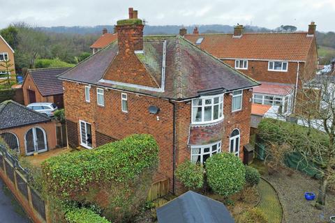 4 bed property, in Filey Road, £425,000