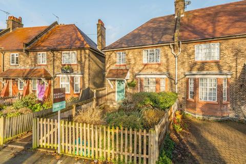 3 bed property, in Cancell Road, £925,000