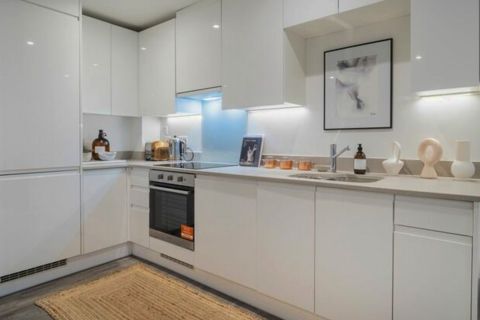 1 bed property, in Jamaica Street, £140,000