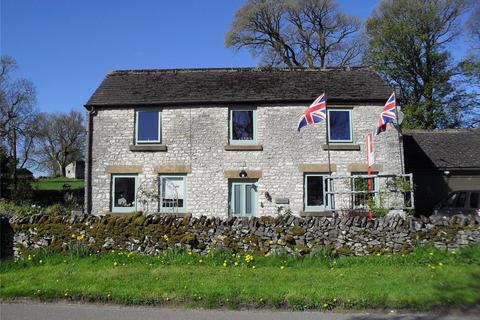 3 bed property, in Wormhill, £595,000