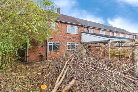 3 bed property, in Ackworth Drive, £200,000