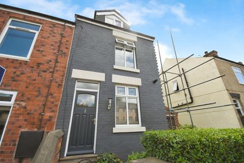 3 bed property, in Sheffield Road, £200,000