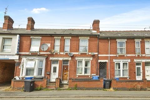 2 bed property, in Walbrook Road, £160,000