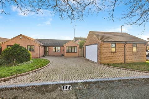 4 bed property, in Farncombe Lane, £475,000