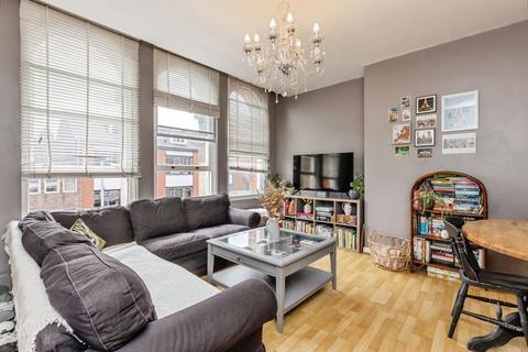 1 bed property, in Derby Street, £105,000