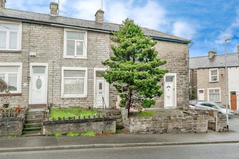 2 bed property, in Hallam Road, £55,000