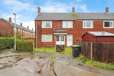 3 bed property, in Garton Close, £200,000