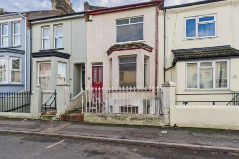 4 bed property, in Milburn Road, £210,000