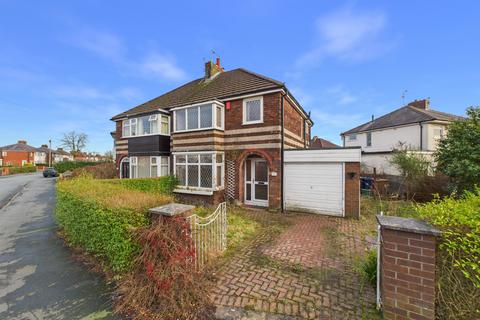 3 bed property, in Shaftesbury Avenue, £230,000