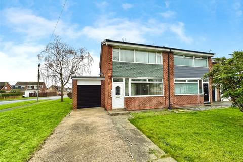 3 bed property, in Drinkfield Crescent, £169,750