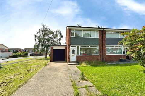 3 bed property, in Drinkfield Crescent, £169,750