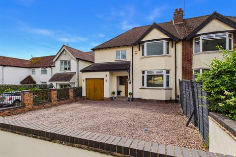4 bed property, in Alcester Road, £539,000
