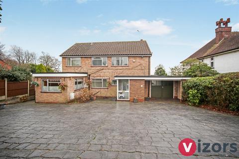 4 bed property, in Crumpfields Lane, £635,000