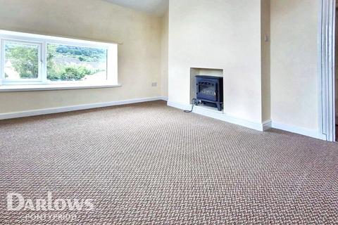 6 bed property, in Dyffryn Road, £400,000