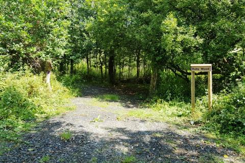 Studio, in Ruby Wood (2 and a third acres), £39,000