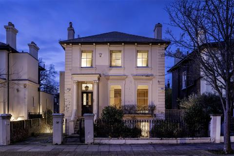 5 bed property, in Clifton Hill, £5,995,000