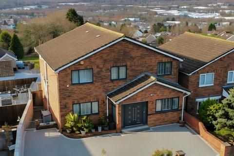 6 bed property, in Francis Road, £539,995