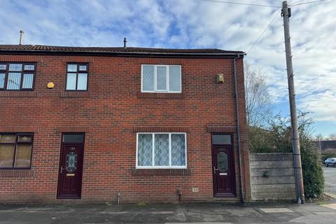 2 bed property, in Ince Green Lane, £107,800