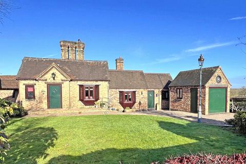 3 bed property, in Coalport Road, £539,000