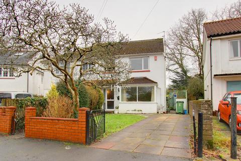 3 bed property, in Pen-Y-Bryn, £450,000