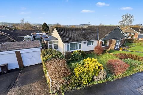 2 bed property, in Spurway Road, £259,000