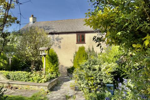 4 bed property, in Rejerrah, £525,000