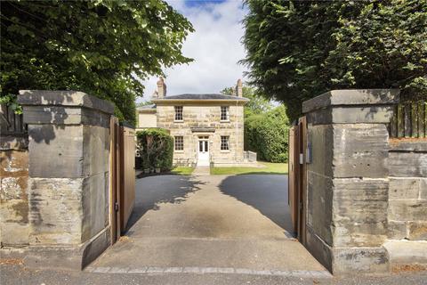 6 bed property, in Calverley Park, £3,650,000