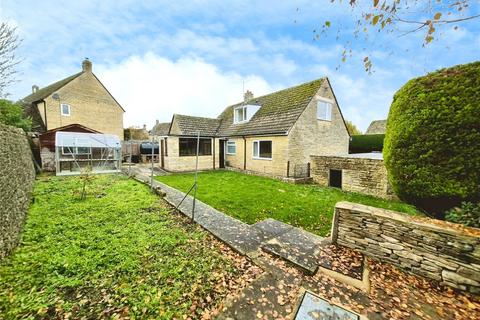 4 bed property, in Southrop, £675,000